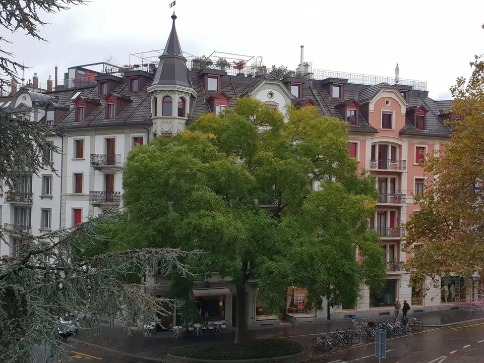 Altbauwohnung in Sanierung – Foto 2 von 10
