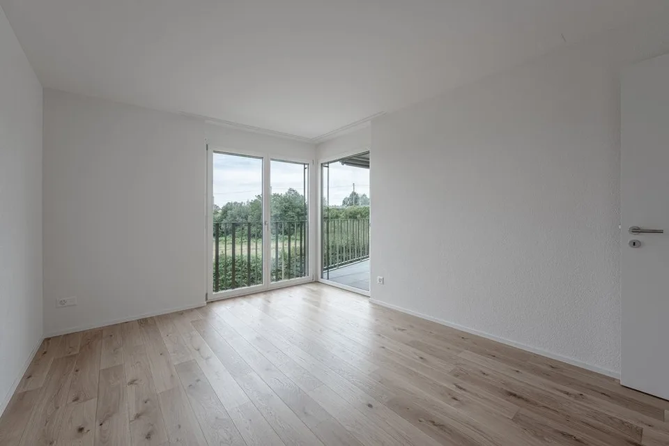 Ampio appartamento di 4.5 locali a Brüttisellen – foto 3 di 7