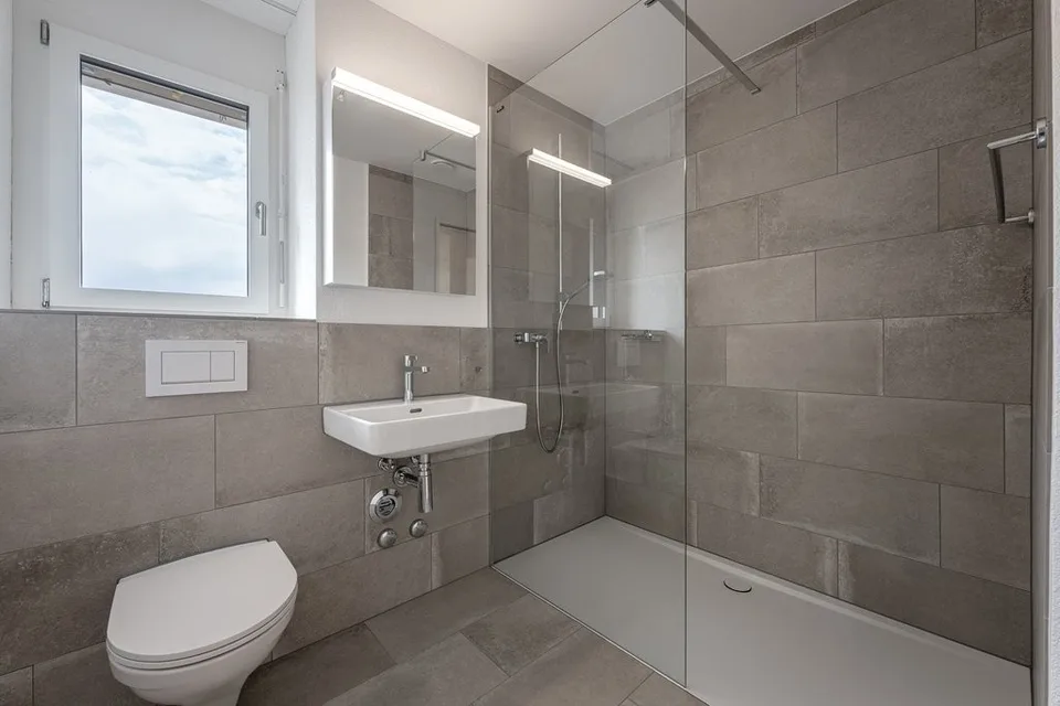 Ampio appartamento di 4.5 locali a Brüttisellen – foto 4 di 7