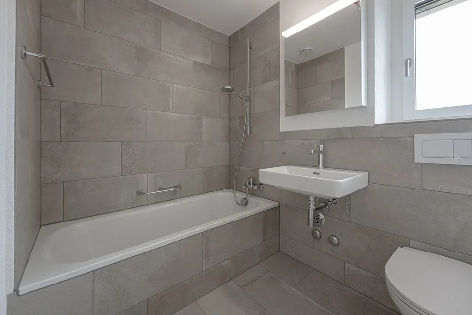 Ampio appartamento di 4.5 locali a Brüttisellen – foto 5 di 7