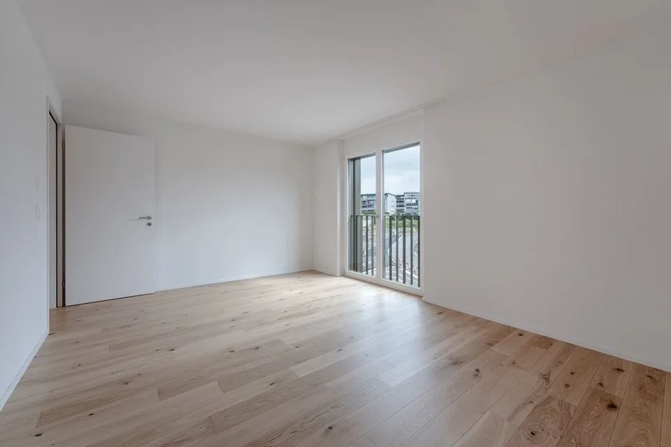 Ampio appartamento di 4.5 locali a Brüttisellen – foto 2 di 7