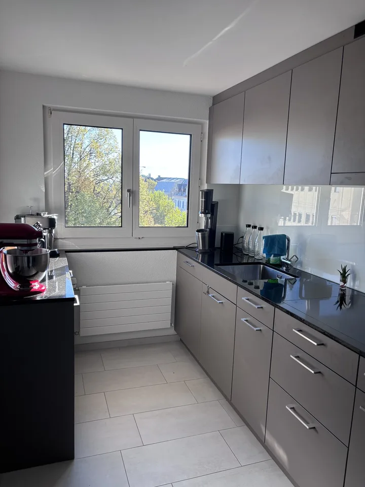 Moderne 2.5-Zimmer-Wohnung im Zentrum von Meilen – Foto 8 von 9