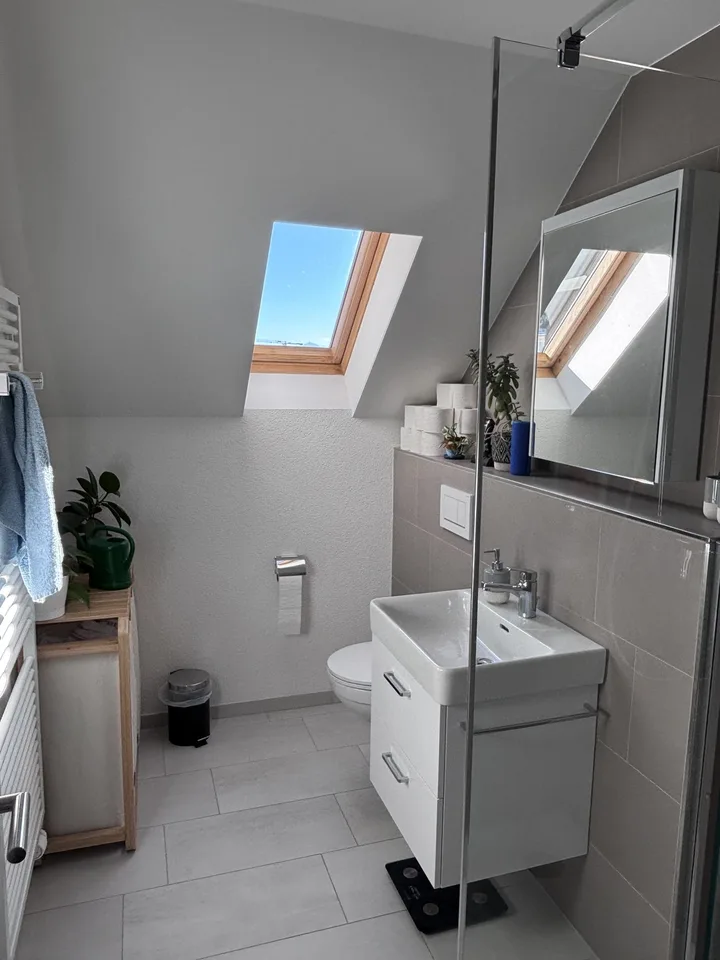 Moderne 2.5-Zimmer-Wohnung im Zentrum von Meilen – Foto 4 von 9