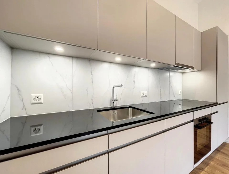 Helles Appartement mit schöner Deckenhöhe in Écublens, 2,5 Zimmer – Foto 4 von 8